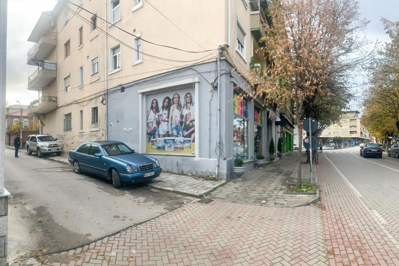 Korca Central Flat Exterior foto